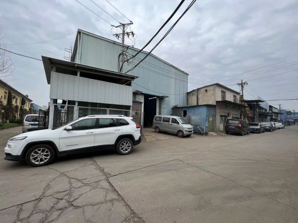 房东直租白沙洲钢构厂房950平配套齐全优价出租