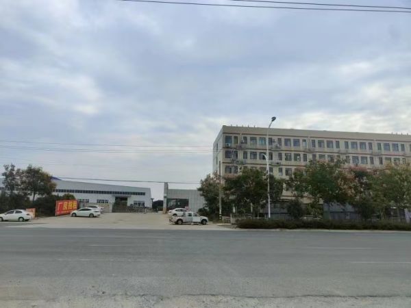 房东直租武汉周边红安9000平标准钢构厂房 优价出租