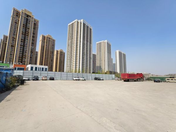 房东直租汉蔡高速入口四台工业园，已硬化空场地低价招租