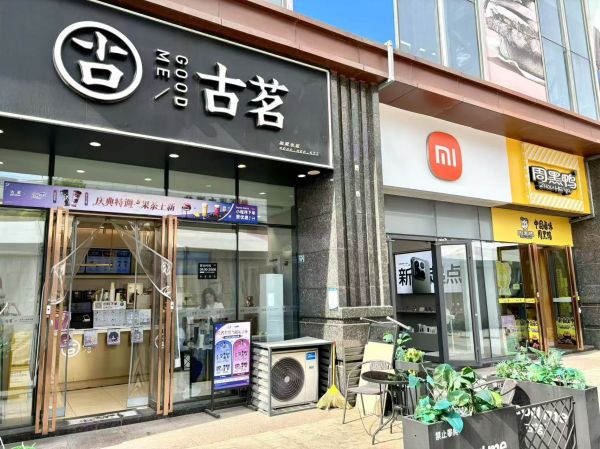 （房东直租）五环大道地铁口临街旺铺50至2200低价招租