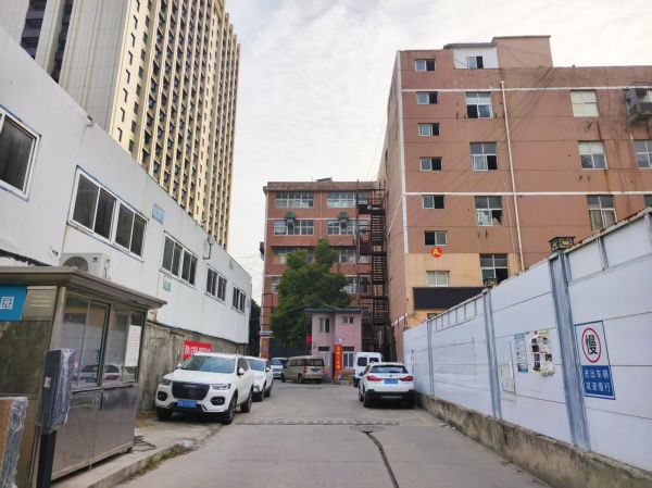 房东直租古田四路玉峰工业园厂房仓库740平，优价出租