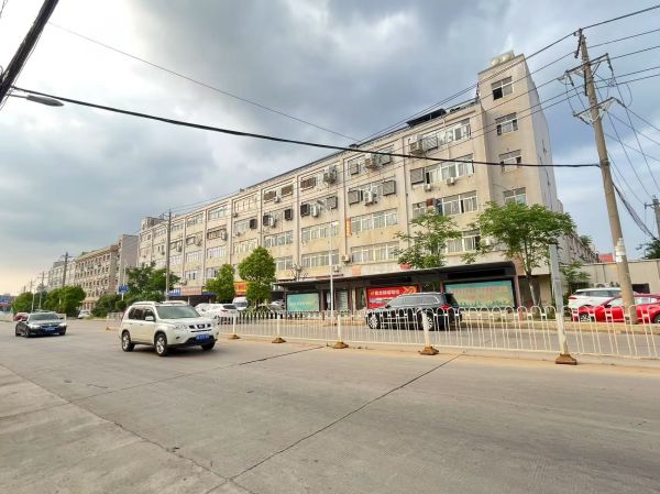 房东直租俊晖工业园大道旁电商办公服装生产配套齐全优价出租