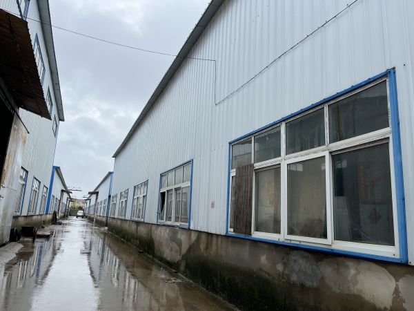房东直租黄陂滠口钢构厂房， 配套齐全，交通便利，优价出租
