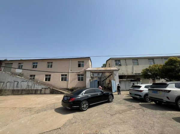房东直租洪山光谷广场独门独院厂房仓库配套齐全优价出租
