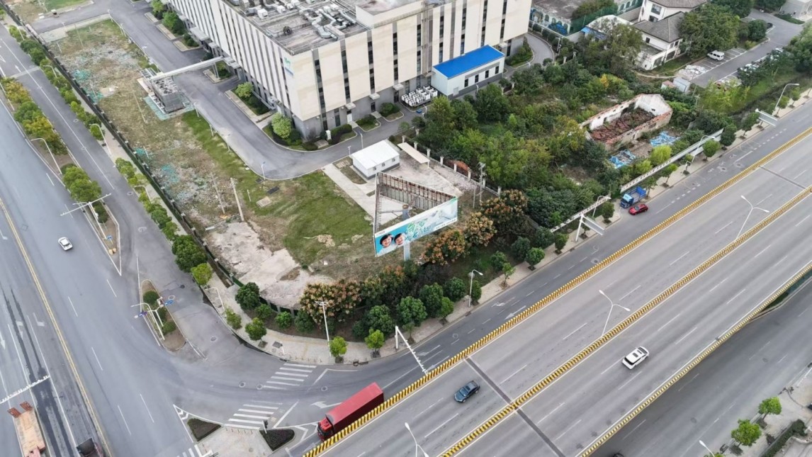 房东直租江夏黄金园路3800平场地 独门独院 优价招租