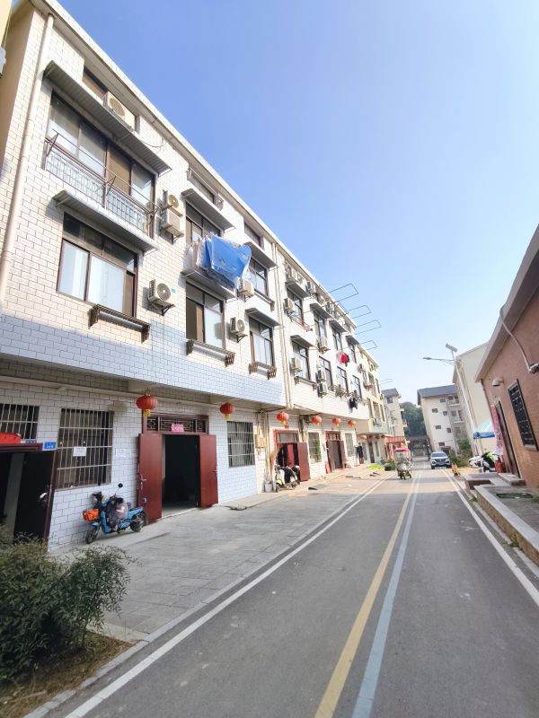 房东直租东西湖柏泉一楼框架厂房仓库240平，低价出租