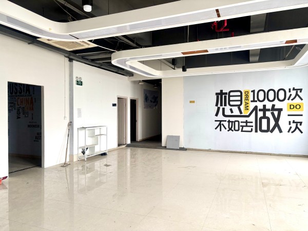 （房东直租）现代企业城精装办公厂房仓库906平低价出租