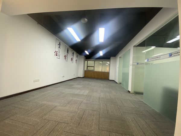 微信图片_20110101012015.jpg